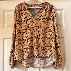 Hinge Smocked Floral V-Neck Long Sleeve Floral Blouse Shirt Women’s size Small